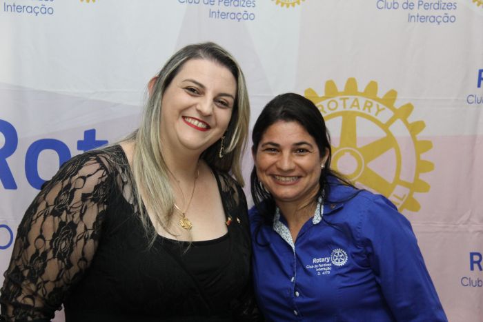 HOMENAGEM AO PROFISSIONAL E POSSE NOVOS ASSOCIADOS