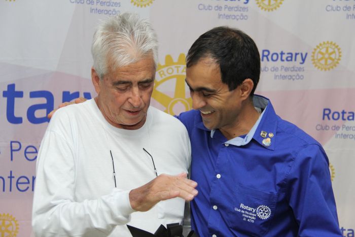 HOMENAGEM AO PROFISSIONAL E POSSE NOVOS ASSOCIADOS
