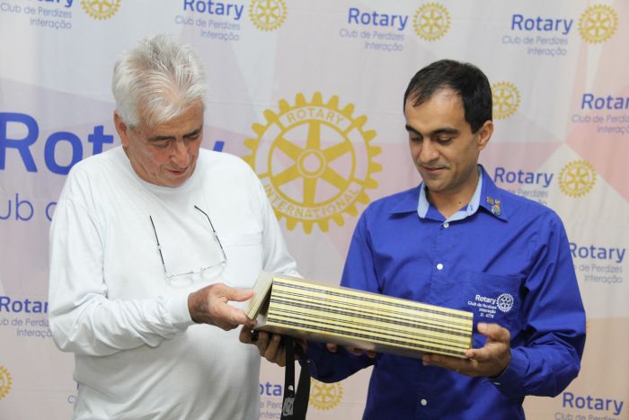 HOMENAGEM AO PROFISSIONAL E POSSE NOVOS ASSOCIADOS