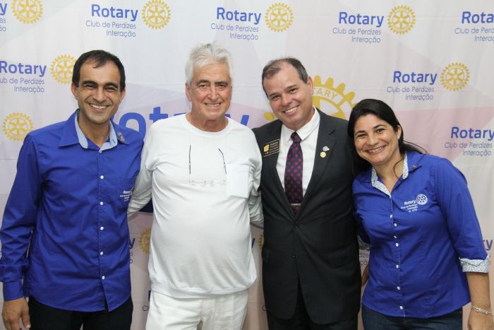 HOMENAGEM AO PROFISSIONAL E POSSE NOVOS ASSOCIADOS