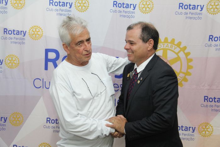 HOMENAGEM AO PROFISSIONAL E POSSE NOVOS ASSOCIADOS