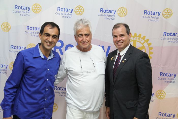 HOMENAGEM AO PROFISSIONAL E POSSE NOVOS ASSOCIADOS
