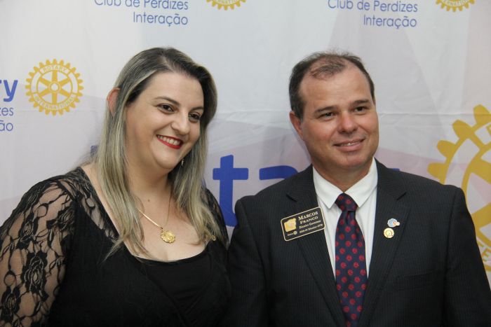 HOMENAGEM AO PROFISSIONAL E POSSE NOVOS ASSOCIADOS