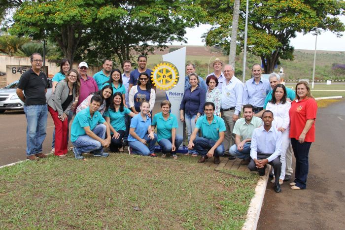 VISITA OFICIAL DO CASAL GOVERNADOR DO ROTARY - DISTRITO 4770.