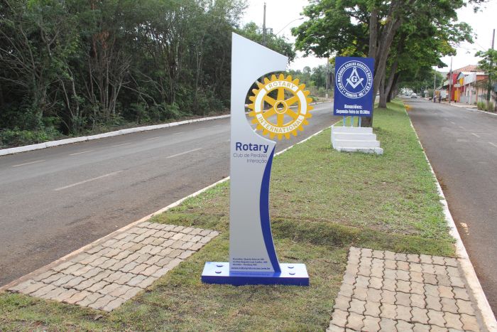VISITA OFICIAL DO CASAL GOVERNADOR DO ROTARY - DISTRITO 4770.