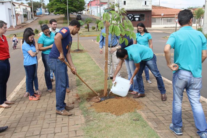 VISITA OFICIAL DO CASAL GOVERNADOR DO ROTARY - DISTRITO 4770.