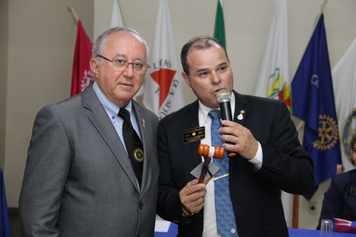 VISITA OFICIAL DO CASAL GOVERNADOR DO ROTARY - DISTRITO 4770.