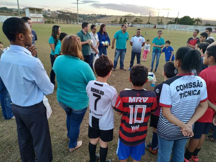 DOAÇÃO MATERIAL ESPORTIVO