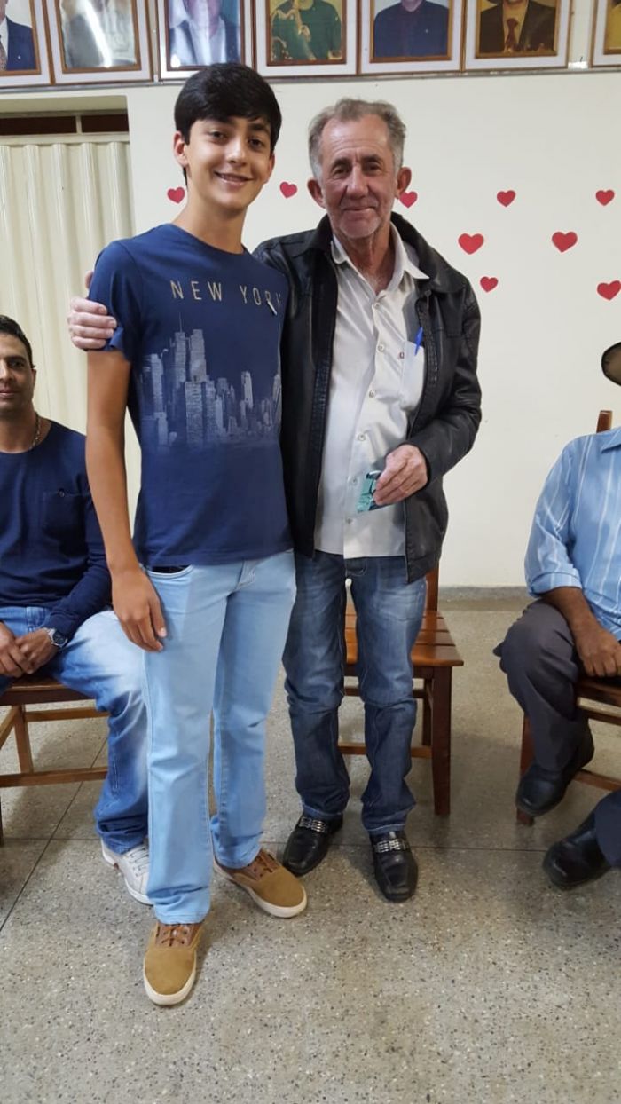 AMIGO OCULTO ENTRE PAIS E ASSOCIADOS