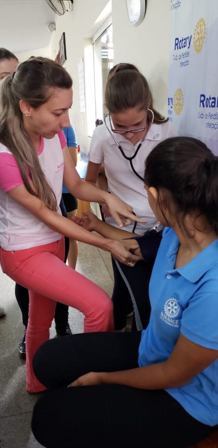 MOMENTO PRÁTICO CONDUZIDO PELA FISIOTERAPEUTA ALINE