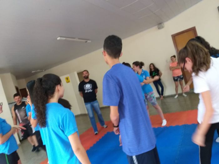 DICAS DE DEFESA PESSOAL 